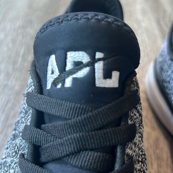 Apl Shoes Black TechLoom Phantom Running Shoes Sneakers Size 7.5 Lightweight - Picture 2 of 12
